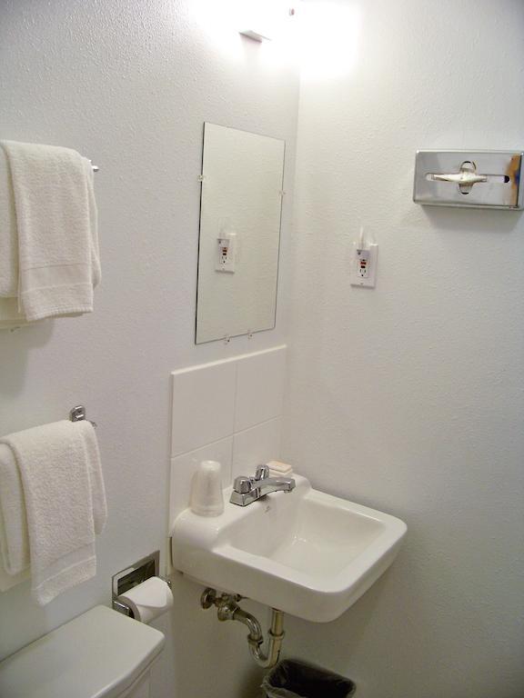 Bell'S Motor Lodge Motel - Spearfish Chambre photo
