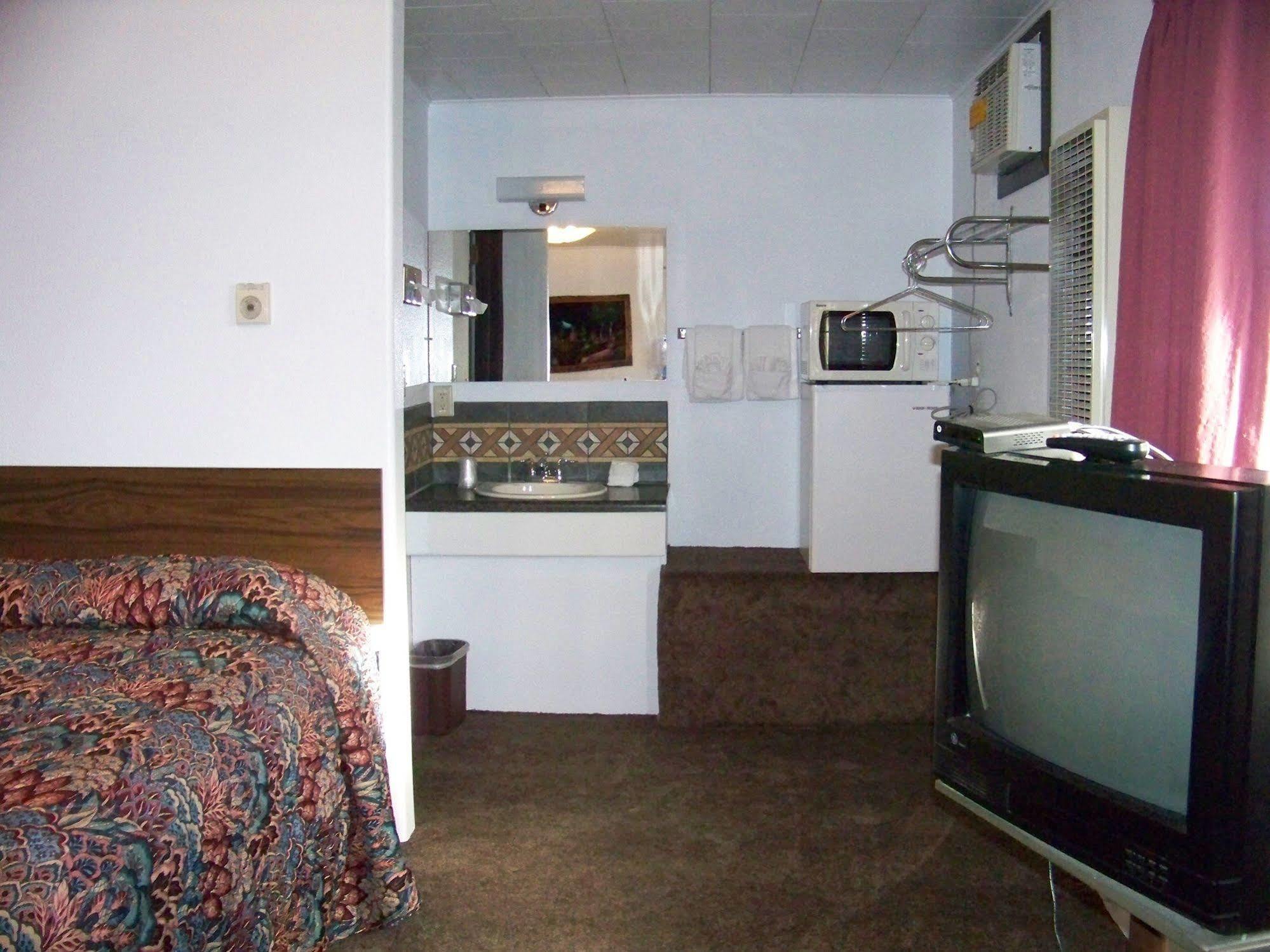 Bell'S Motor Lodge Motel - Spearfish Extérieur photo